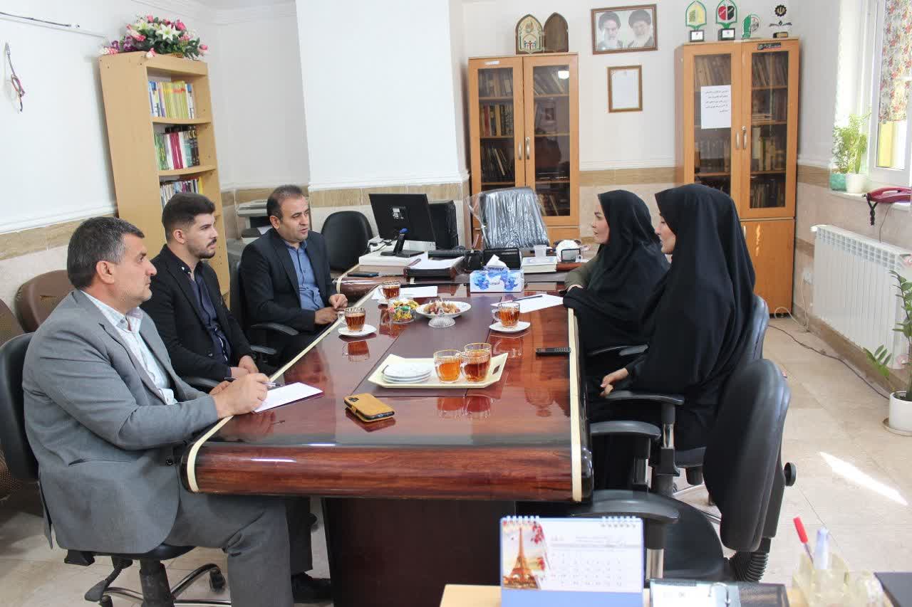 هم‌اندیشی مرکز تحقیقات عوامل اجتماعی مؤثر بر سلامت و دفتر تحقیقات کاربردی فرماندهی انتظامی استان برای توسعه مداخلات کاهش عوامل خطرآفرین
